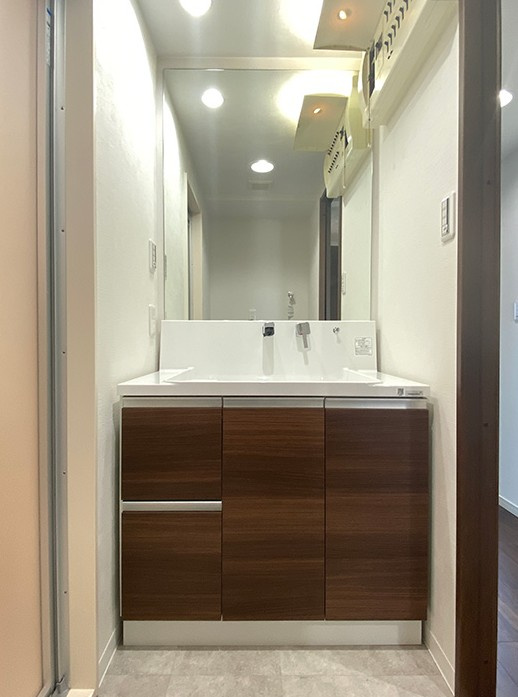 ファミール茜部の独立洗面台