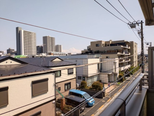 ニューライフ篠崎の玄関