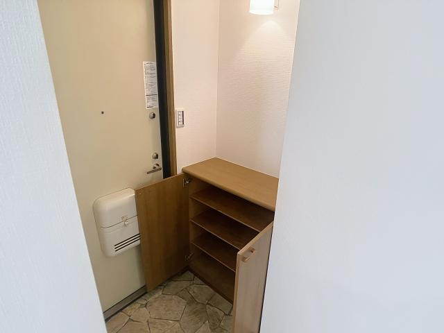 フローラルヒルズ　フリーセアの玄関