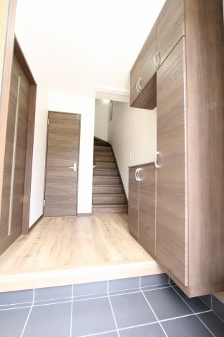 上志段味１４７９ＫＯＤＡＴＥＸⅥの玄関|参考写真です。