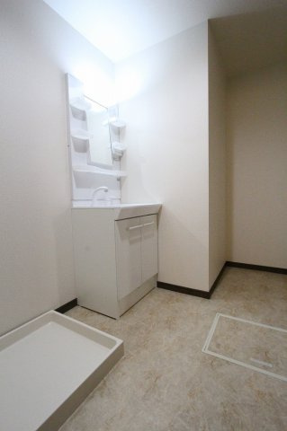 上志段味１４７９ＫＯＤＡＴＥＸⅥの洗面所|参考写真です。