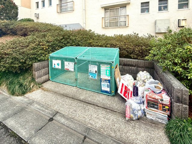 宮向住宅3街区2号棟のその他共用部分|共用部分も丁寧に管理され、資産価値の維持にも期待できます。