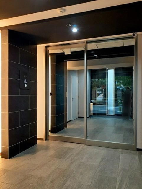 ヒカルサ滝野川のエントランス|エントランス☆