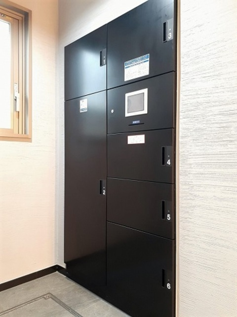 ヒカルサ滝野川のその他共用部分|宅配ボックス完備！