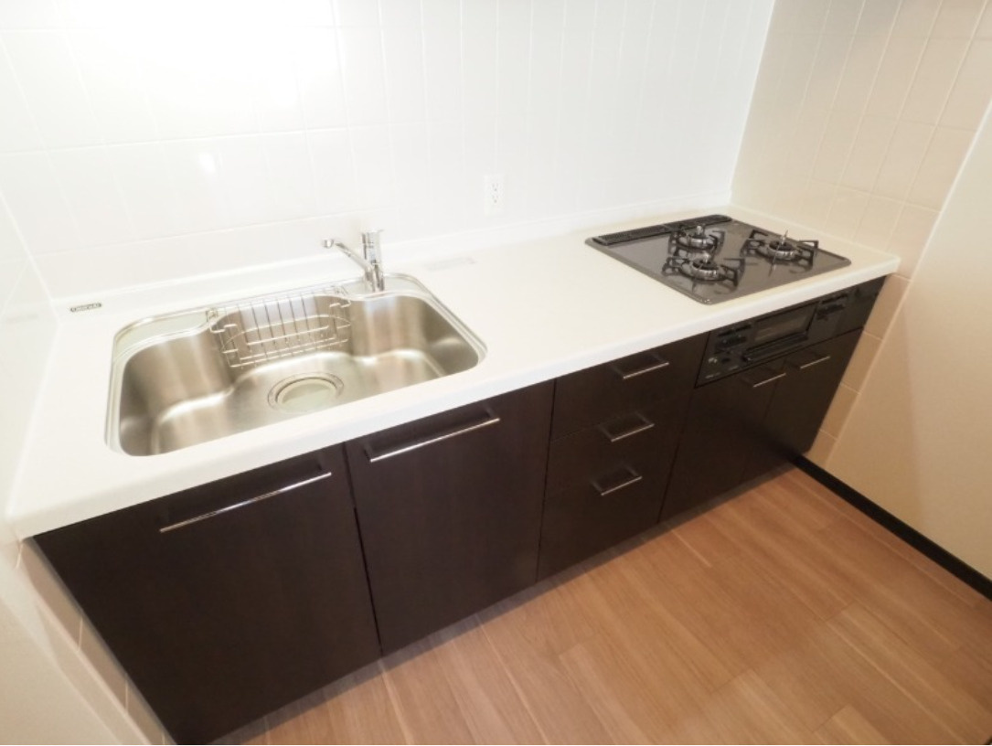 パークフラッツ市谷台町坂のキッチン|※同タイプ参考写真　3口ガスコンロ