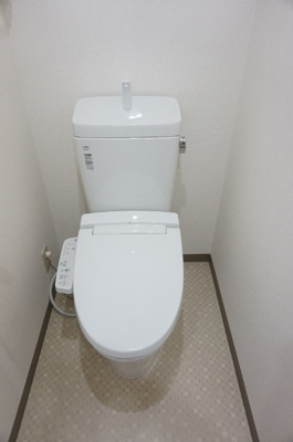 【トイレ】 | ウィンコーポ野方駅前 | 温水洗浄便座。