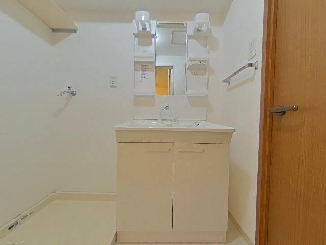 ラ・シャトーサンクの独立洗面台|シャンプードレッサー