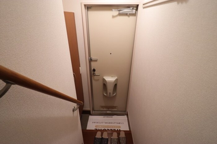 シャルマン・ルミエールの玄関