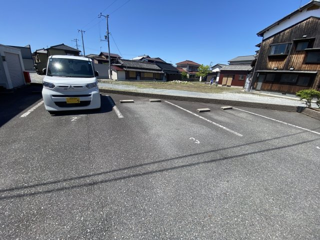 プロヴァンス富永の駐車場