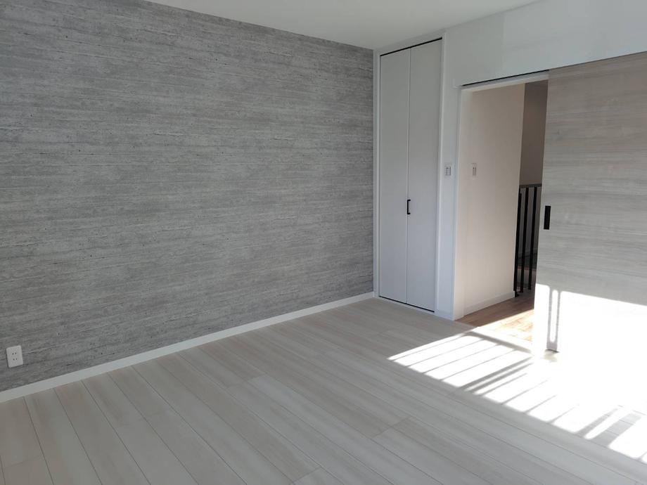 四宮３丁目　中古一戸建ての洋室|洋室8.0帖　クローゼット
■物件内覧・資金計画相談・住宅ローン相談、リフォーム相談、お問合せ受付中■
※当日・翌日のご内覧、ご相談はお電話でのお問合せがスムーズです！