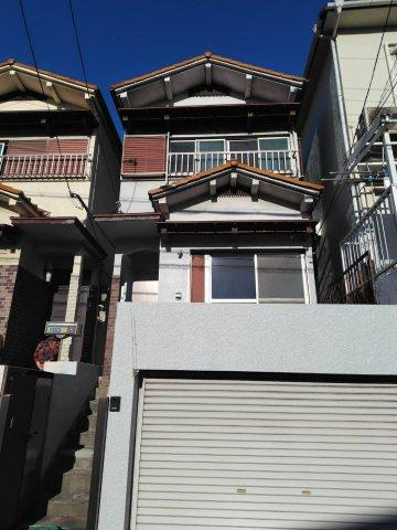 四宮３丁目　中古一戸建ての外観|新しい生活にいかがでしょうか？外観はお住まいの顔になります。こだわりたいポイントですね。外壁塗装や屋根塗装のご相談も承っております。
■現地内覧・資金計画相談・住宅ローン相談もお問合せ受付中■