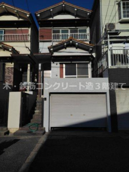 四宮３丁目　中古一戸建ての構造・工法・仕様|木・鉄筋コンクリート造３階建て
■物件内覧・資金計画相談・住宅ローン相談、リフォーム相談、お問合せ受付中■
※当日・翌日のご内覧、ご相談はお電話でのお問合せがスムーズです！