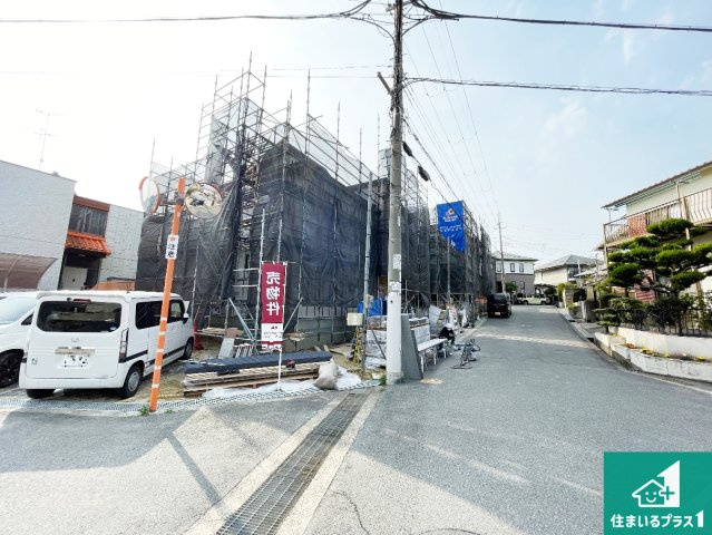 16(土)17(日)現地説明会　香芝市西真美　第1期・第2期　新築一戸建ての前面道路含む現地写真|周辺は落ち着いた街並みの住宅地！子育てがしやすい住環境です！まだ未完成ですが、現地でしかわからない事もございます。是非一度ご覧ください。
