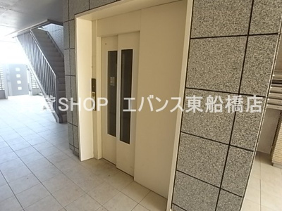  | クレストコート
