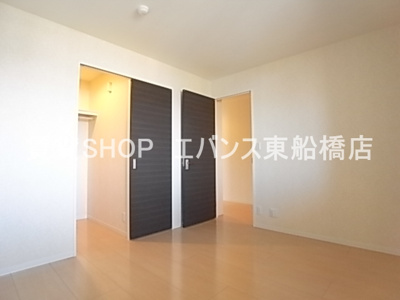  | クレストコート