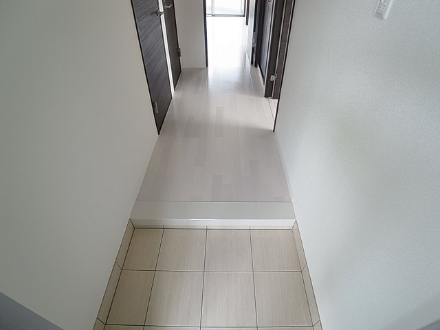 ラムール花山Ａ棟の玄関|玄関から綺麗