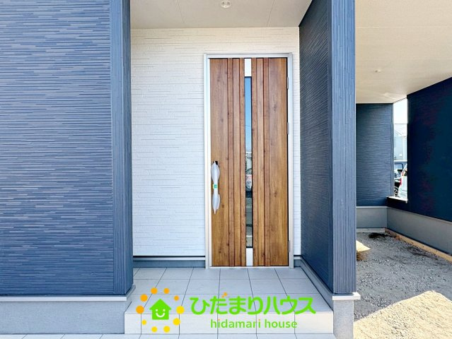 加須駅　新築一戸建て　リーブルファインの玄関