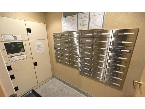 ファミールグラン恵比寿の設備|ファミールグラン恵比寿：便利な宅配ボックス付きマンションです！