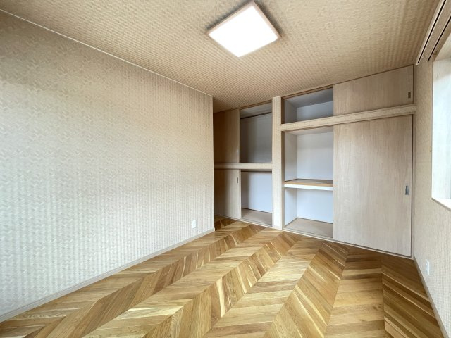 川口貸家の洋室