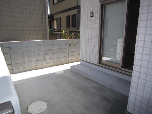 川口貸家の庭