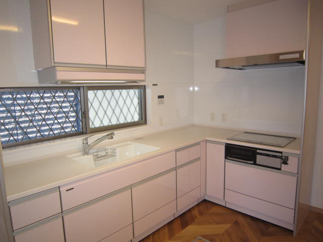 川口貸家のキッチン