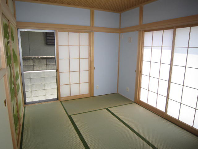 川口貸家の寝室|1F６帖和室