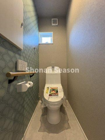 【トイレ】 | 温水洗浄便座付きでキレイな水回りをキープ◎