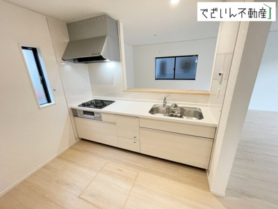 【キッチン】 | CRADLE GARDEN鴻巣市鴻巣第1　新築住宅 | ≪2号棟≫
現地(2026年7月撮影)