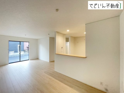 【居間・リビング】 | CRADLE GARDEN鴻巣市鴻巣第1　新築住宅 | ≪2号棟≫
現地(2026年7月撮影)