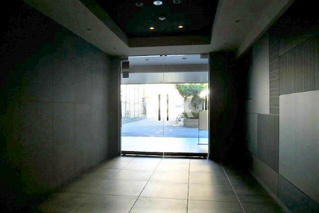 横浜市磯子区磯子３丁目の賃貸マンションのロビー