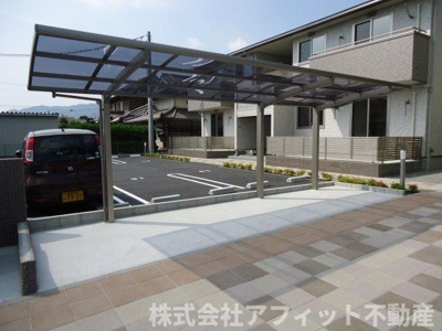 【その他共用部分】 | フェリス | 屋根付き駐輪場