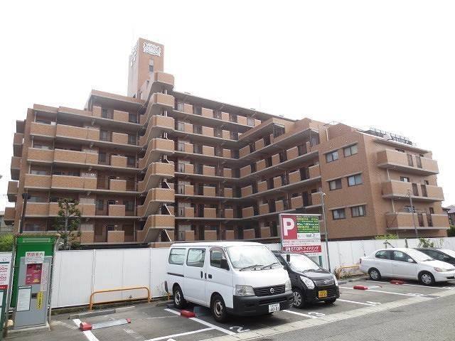 ライオンズマンション鷹取の外観
