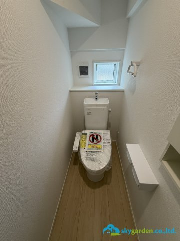 平塚市田村第49　新築戸建　全１棟１号棟のトイレ