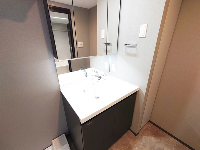 ＬＵＭＥＥＤ赤羽ＮＯＲＴＨの洗面所|嬉しい独立洗面台です☆