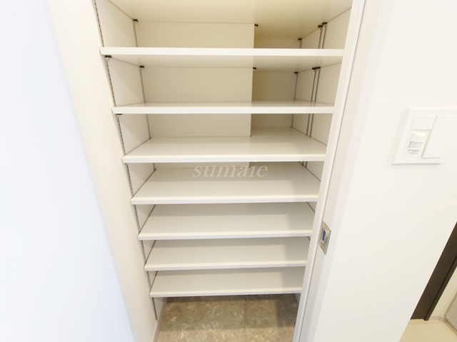 ＬＵＭＥＥＤ赤羽ＮＯＲＴＨの収納|シューズボックスです☆