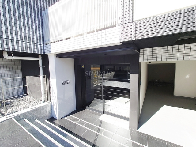 ＬＵＭＥＥＤ赤羽ＮＯＲＴＨのエントランス|こちらが入口です☆