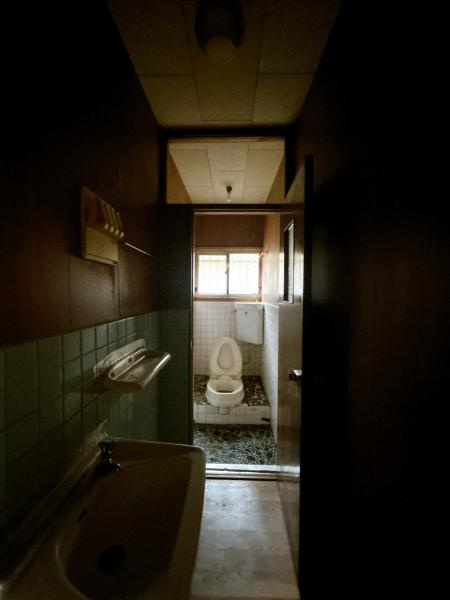 【トイレ】 | 場所変更し新設します