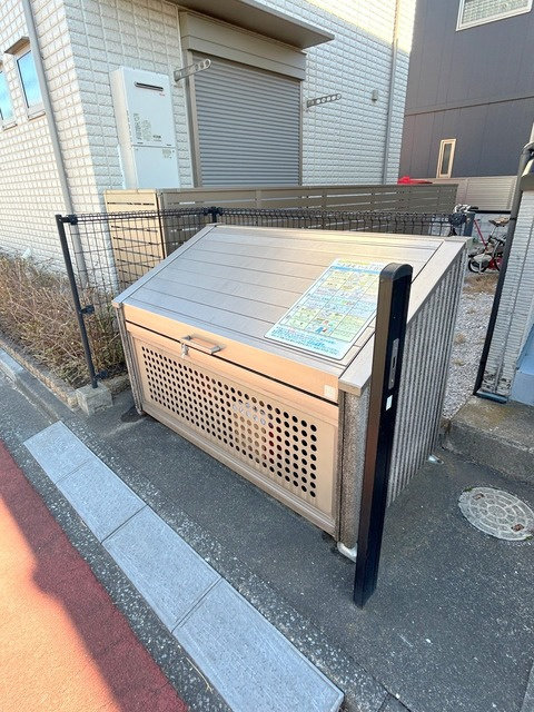 シャトル三鷹のその他共用部分|ゴミストッカー★