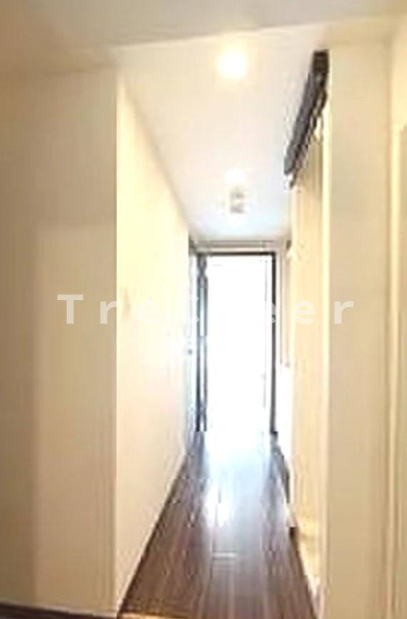 AZEST志村坂上Ⅱの玄関