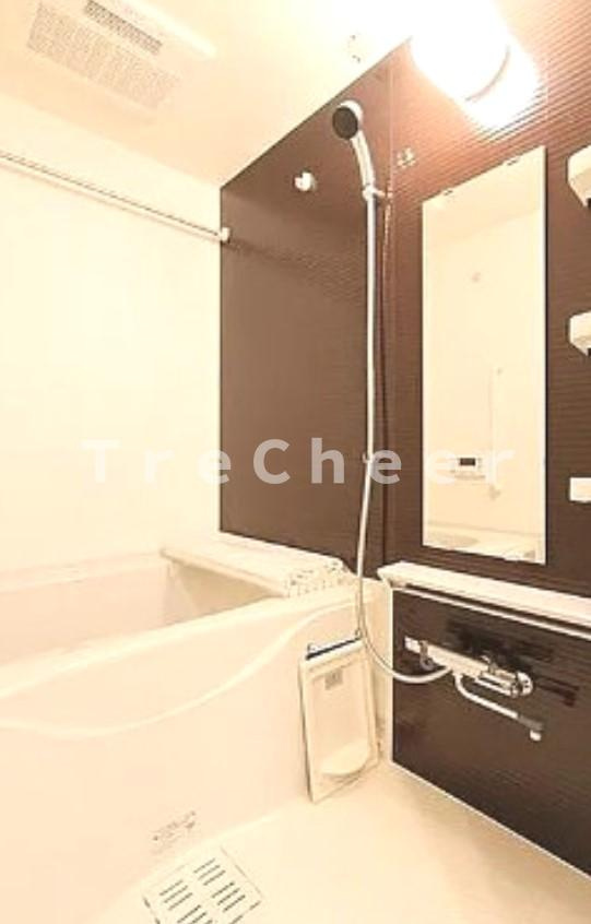 AZEST志村坂上Ⅱの浴室