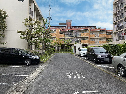 東大路高野第2住宅第5号棟の駐車場
