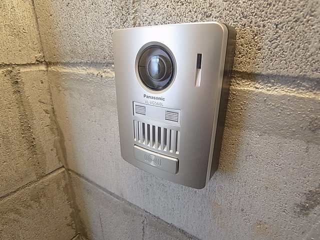 Authent神戸南のセキュリティ|TVモニター連動インターホン