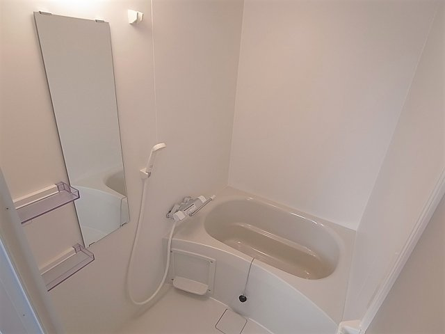 Authent神戸南の浴室|ゆったりとした新品バスルーム