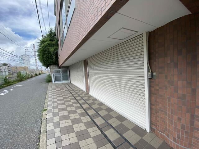 レイヴェルⅣのエントランス|フリースペース（物置） 