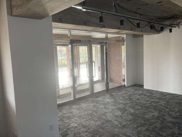 レイヴェルⅣのロビー|間接照明付 