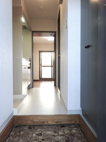 レナジア東所沢の玄関