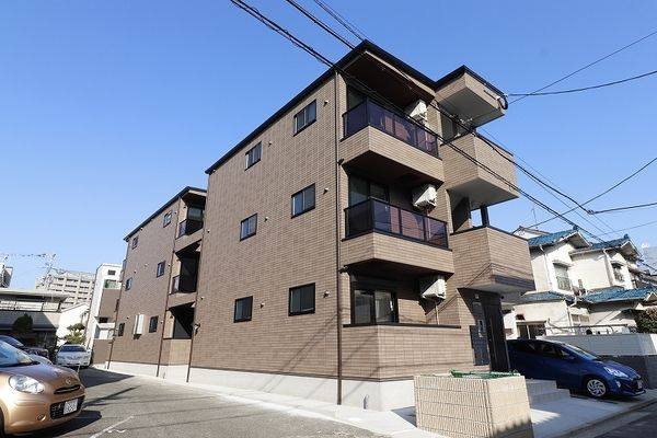 福岡市東区箱崎２丁目のアパート