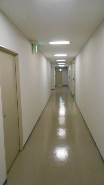 第一鈴木ビルのロビー| 