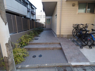【エントランス】