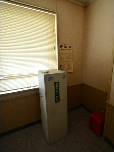 矢木楽器店万場ビルの内装